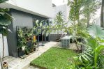 thumbnail-rumah-2-lantai-bagus-di-yve-habitat-limo-depok-5