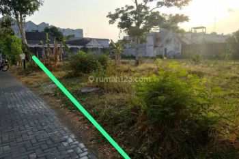 Tanah Utara Kantor Kelurahan Condong catur