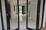 thumbnail-rumah-2-lantai-shm-di-cluster-melia-grove-graha-raya-tangerang-5