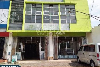 Ruang Usaha 5 Ruko 3 Lantai Dekat Cyber Mall di Dieng Malang