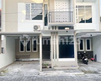 Rumah Murah Semi Furnish Selesai Renov Siap Huni Lokasi Dekat Ugm