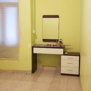 DISEWAKAN rumah 2 Lantai, Semi Furnished Di vila riZki Ilhami