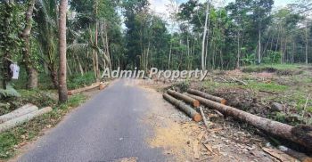Tanah Dekat Koramil Manisrenggo, Klaten