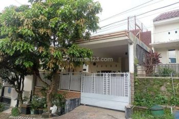 Rumah Terawat di Sengkaling Omah Kampus Kota Malang