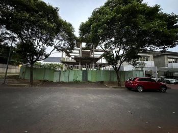 Tanah di Admiralty Residence , Jakarta Selatan SHM 600 m²