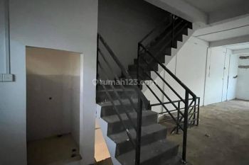 Ruko 2Lantai Siap Pakai GOLDEN CITY (Hadap Barat) Bengkong Laut