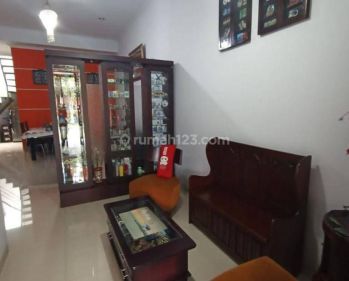 Disewakan Rumah Nyaman Cantik Furnish di Mainroad Batununggal