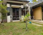 thumbnail-rumah-minimalis-dengan-taman-belakang-di-sentul-city-bogor-0