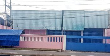 Gudang Strategis Pinggir Jalan Raya Hitung Tanah di Kartasura