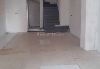 Ruko Disewakan Radio Dalam, Daerah Strategis, 3 Lantai