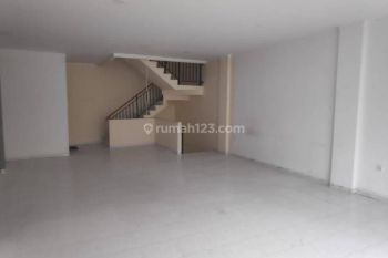 J Disewakan Ruko 5x17m2 3 Lantai di Jelambar