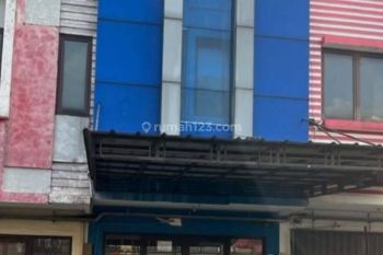 Ruko di JUAL cepat di Legenda Wisata, Cibubur. Bagus , 2 Lantai.
