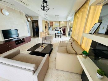 Ritz 165 m² 3 BR Private Lift Kemang Village Low Floor Usd 2000
