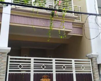 Dikontrakkan rumah 2lantai baru minimalis