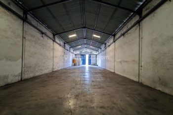 Bisa Akses Kontainer 40 Feet Disewakan Gudang Margomulyo Permai Surabaya 520m2