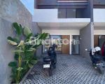 thumbnail-rumah-di-the-green-hunian-mewah-di-kawasan-asri-semi-furnish-6