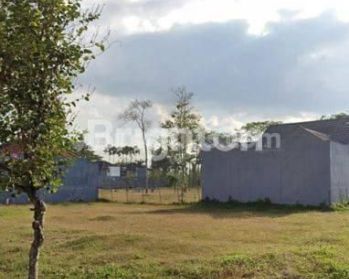 TANAH luas STRATEGIS SIAP BANGUN DI araya MALANG