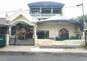 Rumah 2 Lantai di Kedung Baruk Utara Surabaya Timur