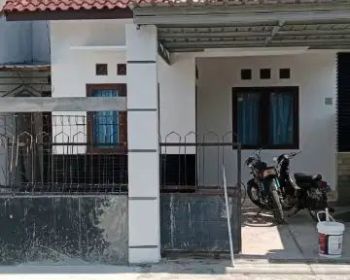 Rumah Sidomoyo pinggir jalan dekat fasum
