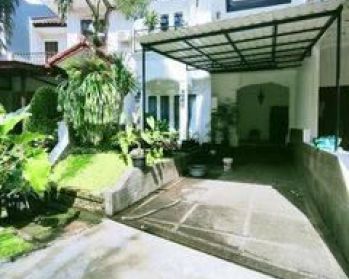 Townhouse di Lebak Bulus Ada Pool Lokasi Strategis Jarang Ada
