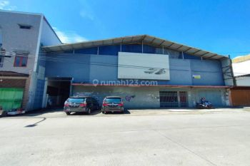 Dijual Ruang Usaha Lapangan Olahraga Jl. Kalimantan