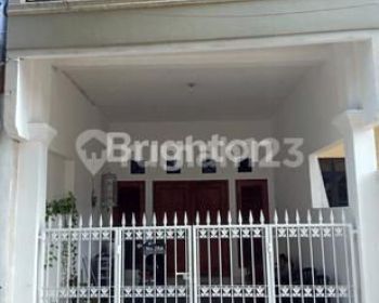 RUMAH NGESONG DUKUH KUPANG SURABAYA