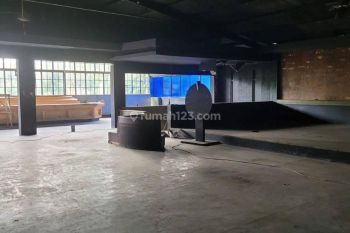 Sewa Ruang Usaha Siap Pakai di Setiabudi Cidadap Bandung