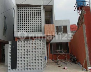 Dijual rumah modern minimalis di pondok kelapa Jakarta timur