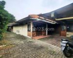 thumbnail-dijual-rumah-lama-hitung-tanah-lokasi-premium-lingkungan-tenang-3