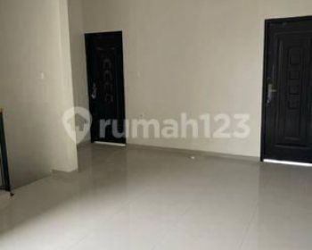 Rumah Dijual Minimalis Modern 2 Lantai di Kopo Permai