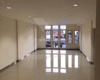 Ruko Dijual SHM 3 Lantai di Mohammad Toha Bandung
