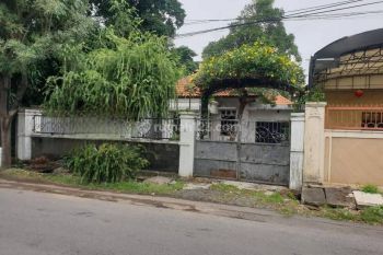 Rumah kolonial cocok utk cafe