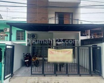 Rumah Bagus Mewah di Duren Sawit
