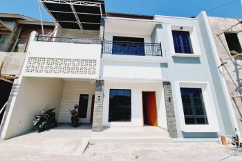 Rumah Modern 2lantai Finishing Gedongan Colomadu