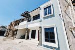 thumbnail-rumah-modern-2lantai-finishing-gedongan-colomadu-11