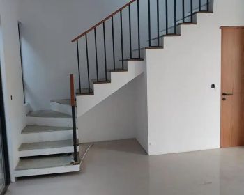 Rumah Baru Dijual Model Town House 5 Menit Ke PIM, Pondok Indah