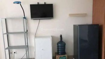Apartemen di Beverly Dago Type Studio Free Maintenance Semi Furnish