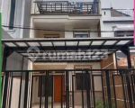 thumbnail-harga-heboh-rumah-baru-3-lantai-di-salendro-kota-bandung-8m8-0