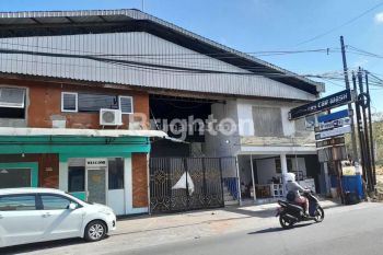 Gudang Luas Di Dharmawangsa