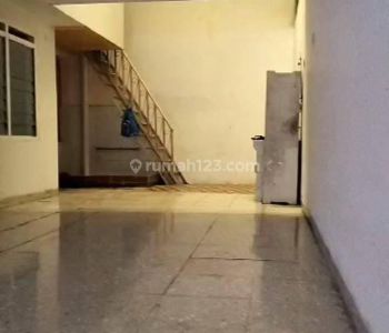 Disewakan Rumah 6x18m2 Taman Ratu 6 X 18