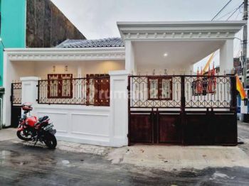 Rumah Hunian Baru Modern Hook Dekat Luwes Gentan