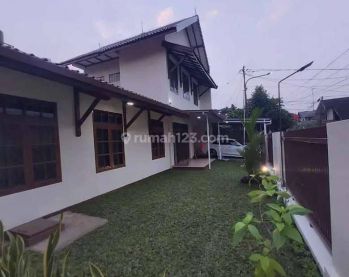 Disewakan Rumah di Turangga Buahbatu 2 Lantai Sudah Renovasi