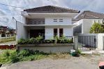 thumbnail-kost-rumah-induk-cantik-utara-jalan-damai-0