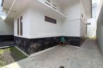 thumbnail-kost-rumah-induk-cantik-utara-jalan-damai-2