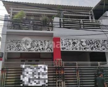Dijual Cepat Rumah 2 Lantai di Matraman, Jakarta Timur