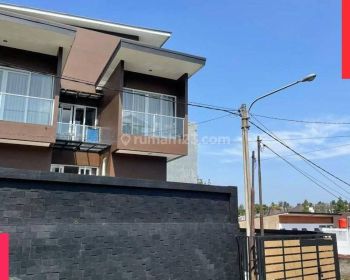 Eyecatching Rumah Hoek Siap Huni Di Setiabudi Bandung 206B2