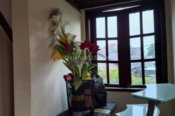 Rumah Murah HOOK , depan belakang Halaman Luas dkt ke Galaxy Etty