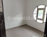 thumbnail-disewakan-rumah-di-cluster-miami-pik-2-10