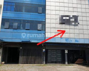 Disewakan Cepat 2 Unit Ruko Gandeng di Jalan Raya Daan Mogot, Jakarta Barat.