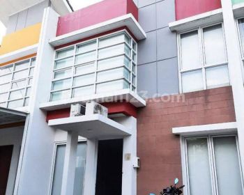 Disewakan Cepat Rumah Bagus Siap Huni 2 Lantai Semi Furnished di Riviera Village